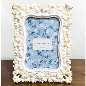 NWT: Laura Ashley - White + Gold Accents, Floral Photo Frame (fits a 4x6 photo)